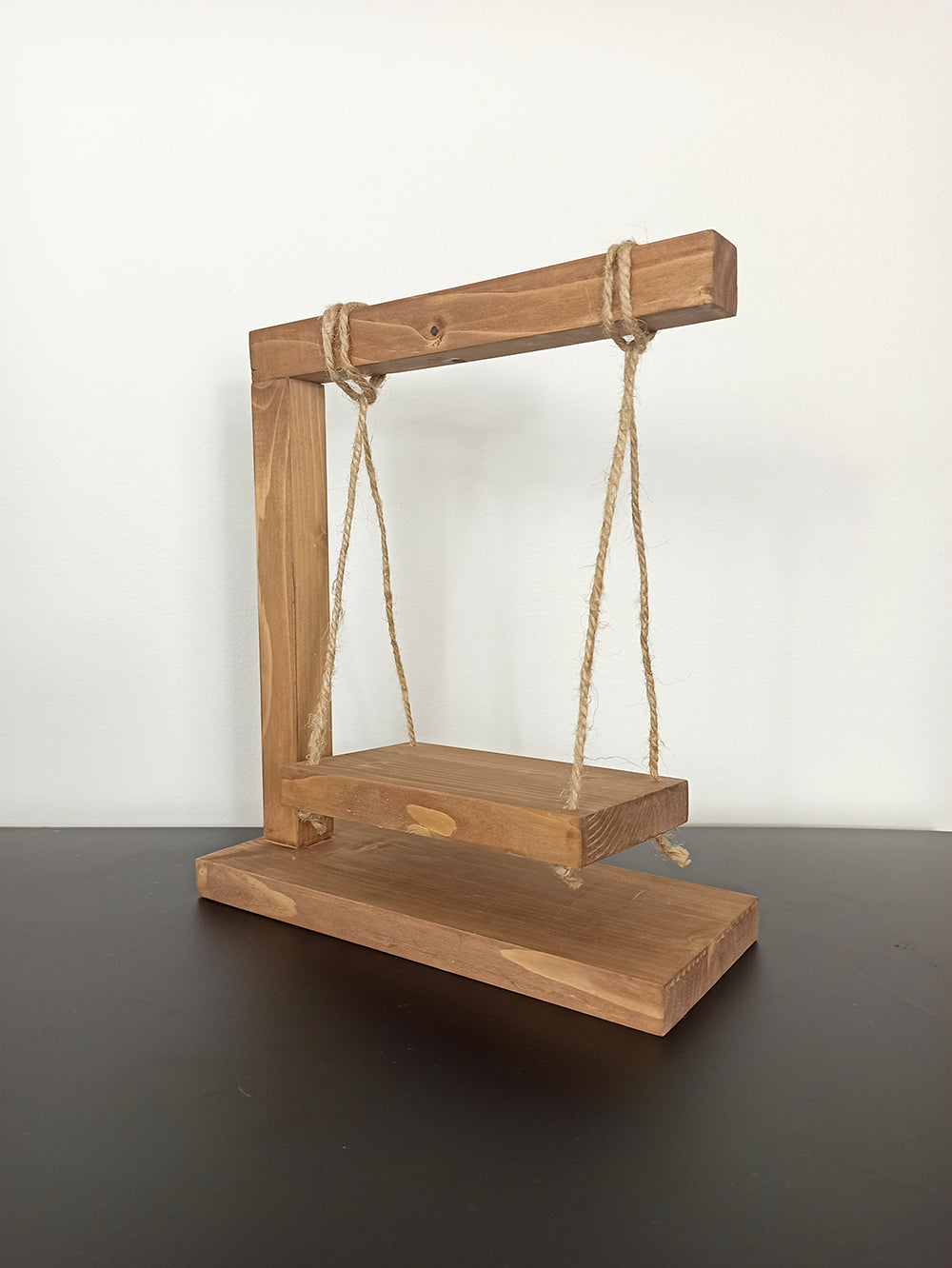 Exemple disposition - Etagère balançoire en bois & corde en jute - Holbox Spirit